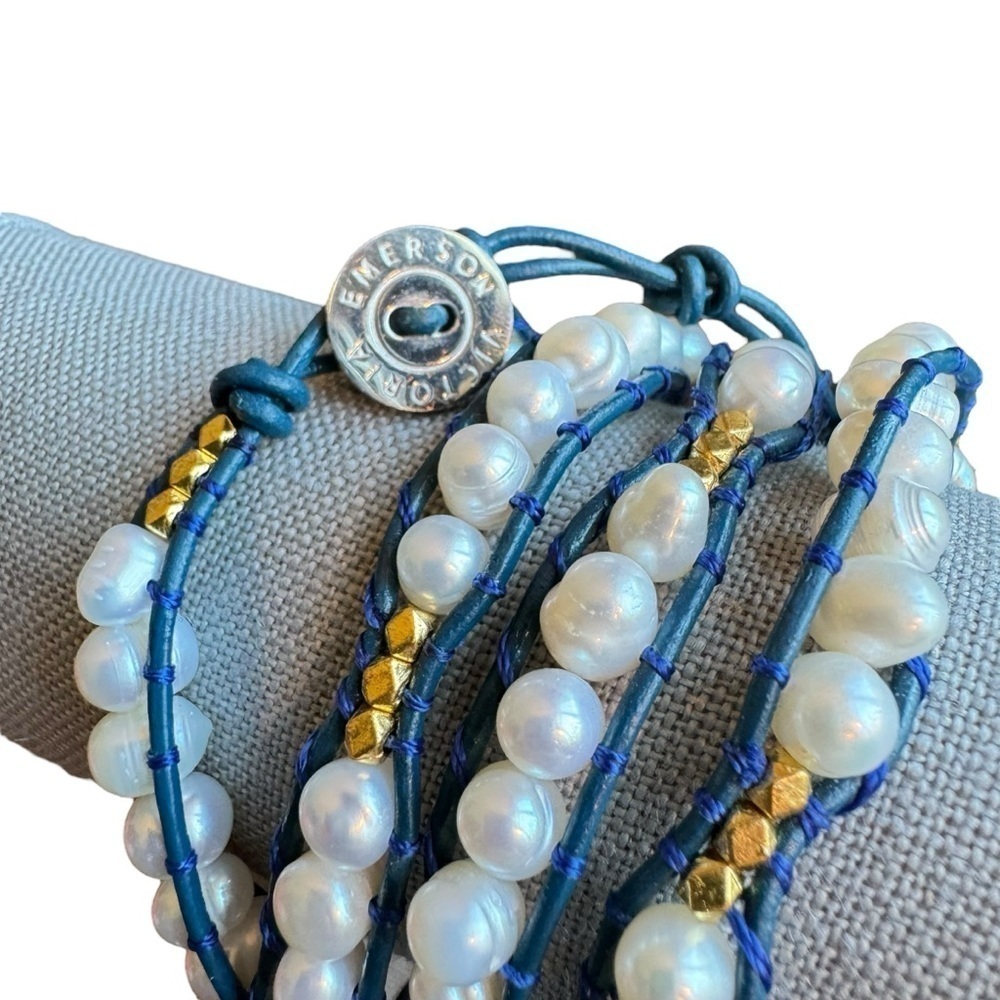 NWOT Victoria Emerson freshwater pearl wrap bracelet, gold beads, navy leather.